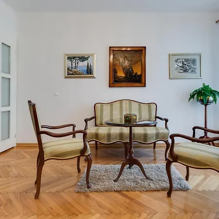 Palace * Ζαντάρ